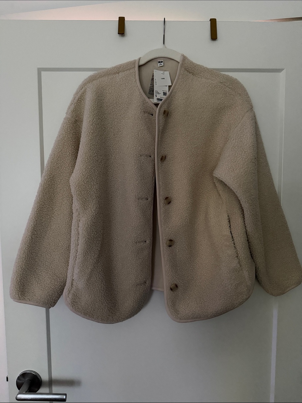 Brand New - Uniqlo Women's Beige Sherpa Button Jacket